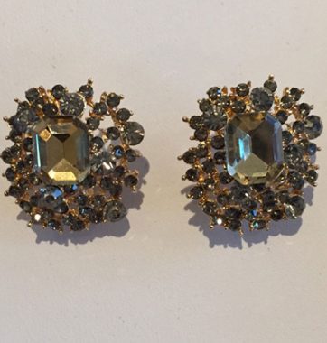 J0215 Smoky Crystal Earrings