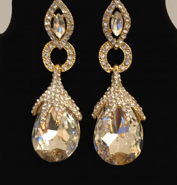 J0216 Classy Diamante Drop Earrings £15.99