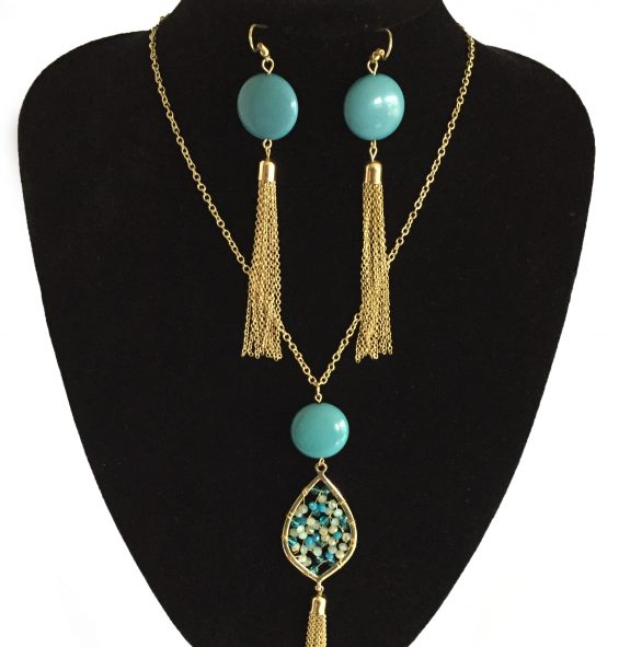 J0226 Tassel set £24.99