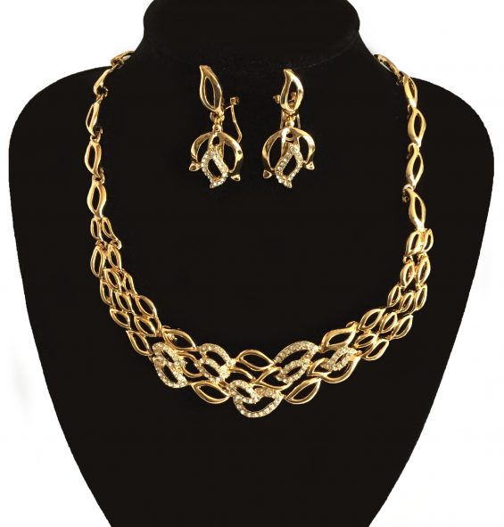 J0279 Gold leaf set £59.99